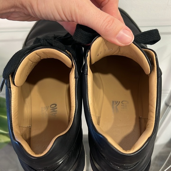 Salvatore Ferragamo low top leather sneakers, US size 8.5 - Picture 6 of 16